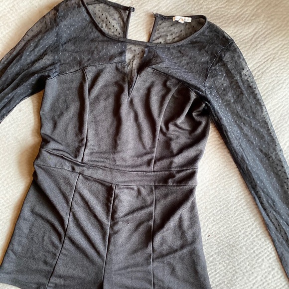 Romper - Picture 2 of 3